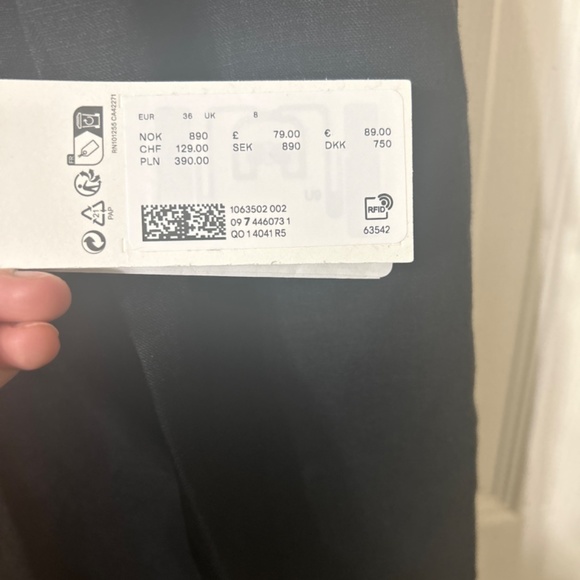 Arket Linen Trousers - Picture 9 of 10